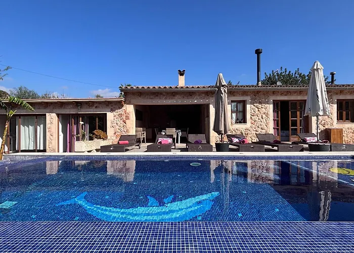 Country House Samantha & Pool Near Santa Maria
